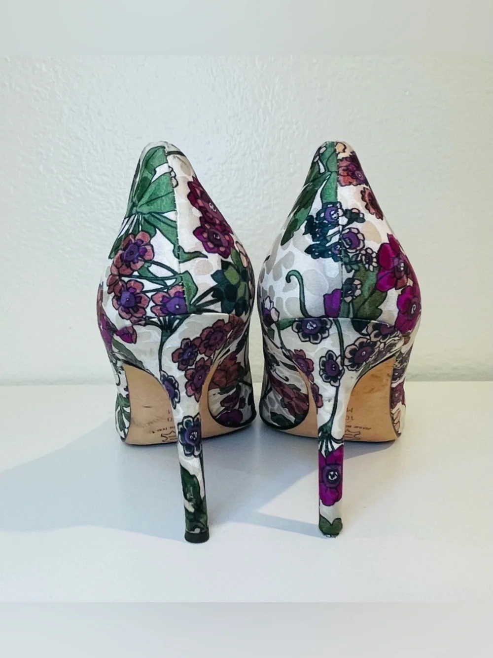 Isaac Y2K Silk Floral Cream and Purple Bow Heels Dress Pumps‎ Size 10